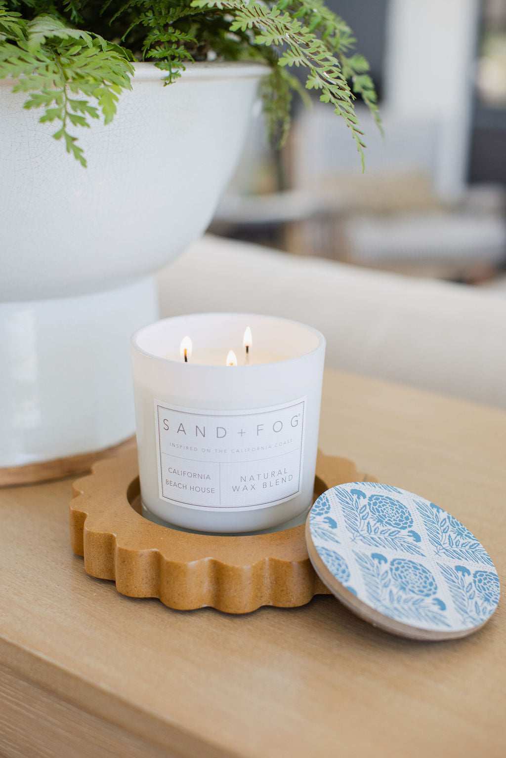 Fragrant California Beach House 21 oz scented candle