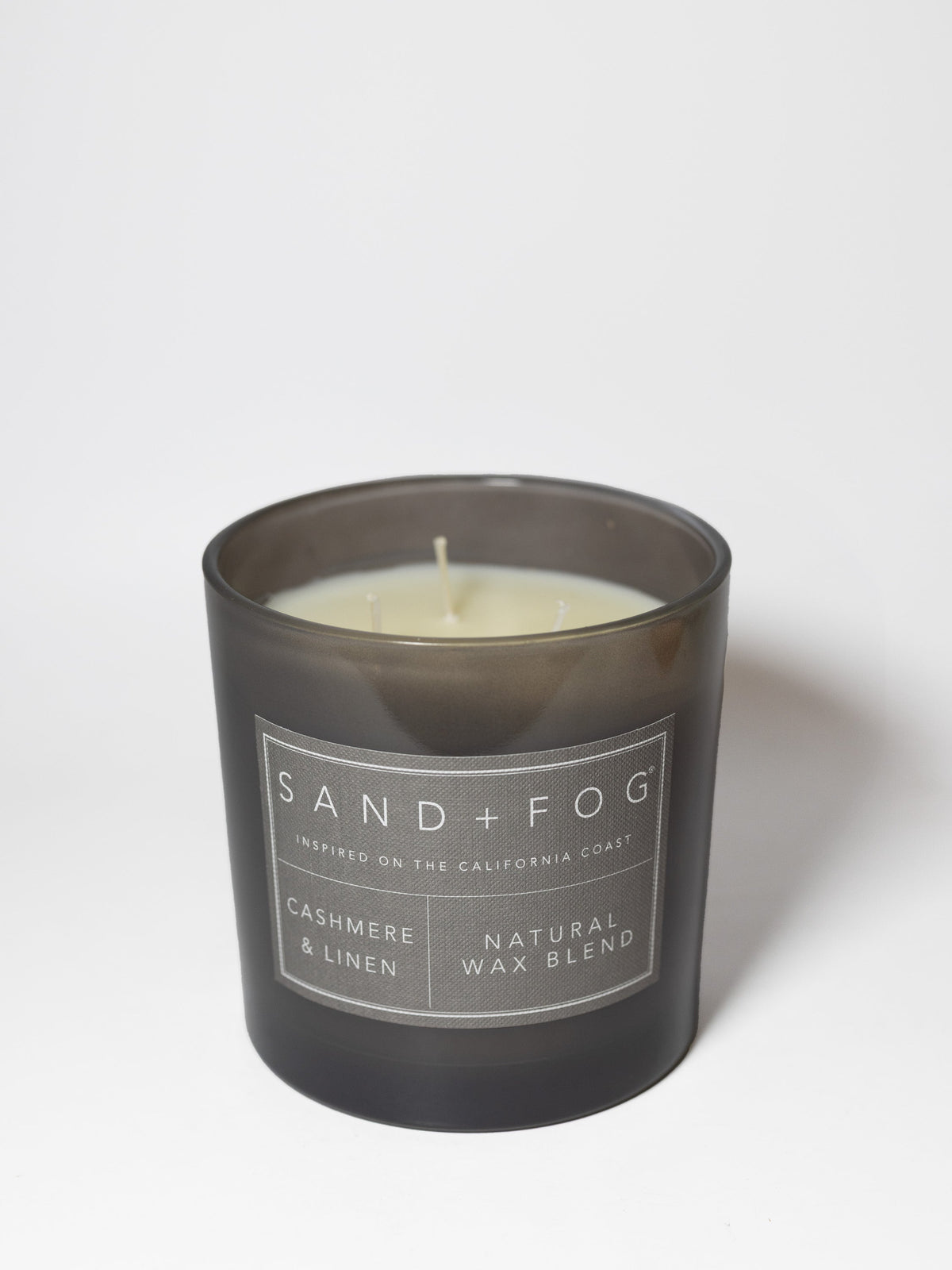 Fragrant Cashmere & Linen 21 oz scented candle