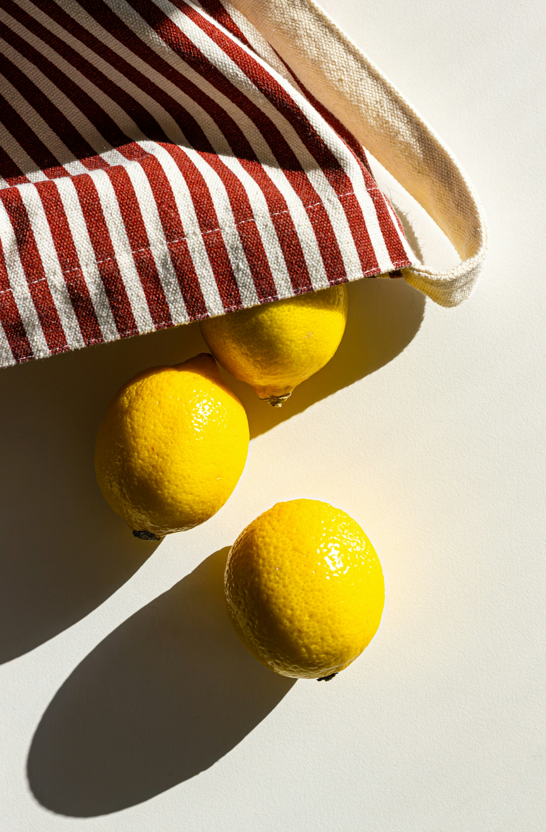 Fragrant California Citron 10 oz scented candle