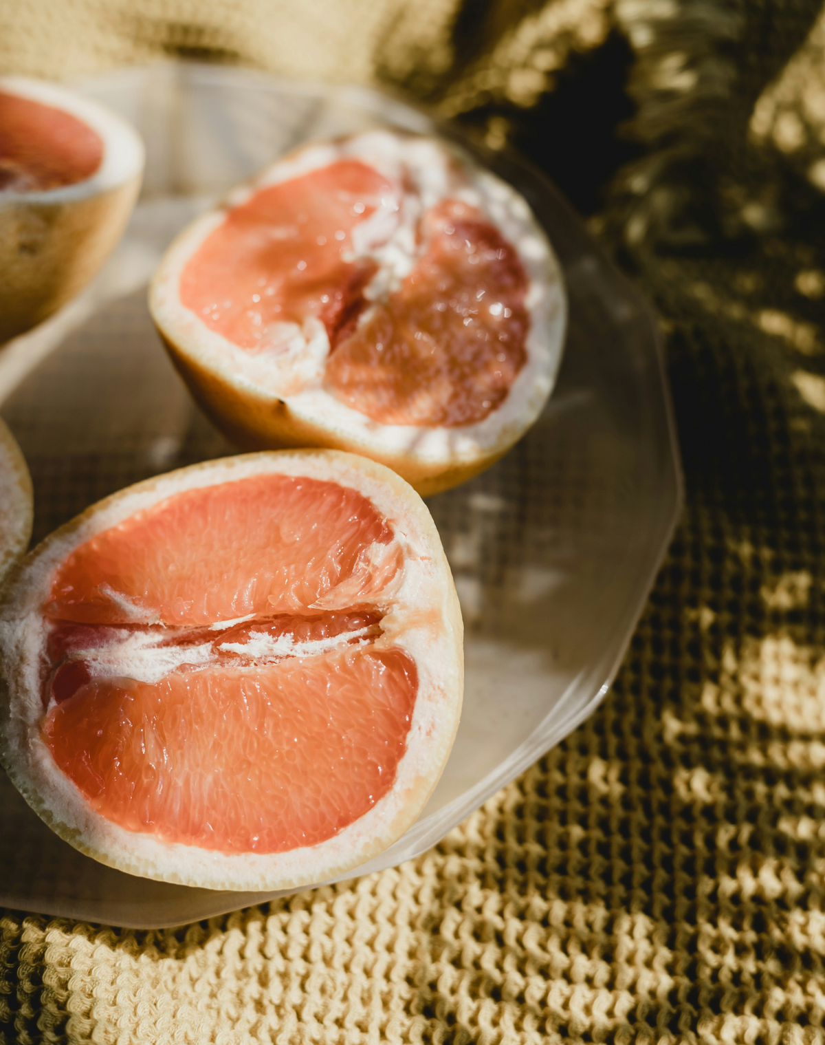 Fragrant Golden Grapefruit 12 oz scented candle