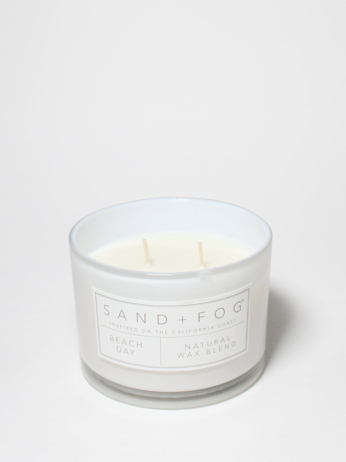 Fragrant Beach Day 12 oz scented candle