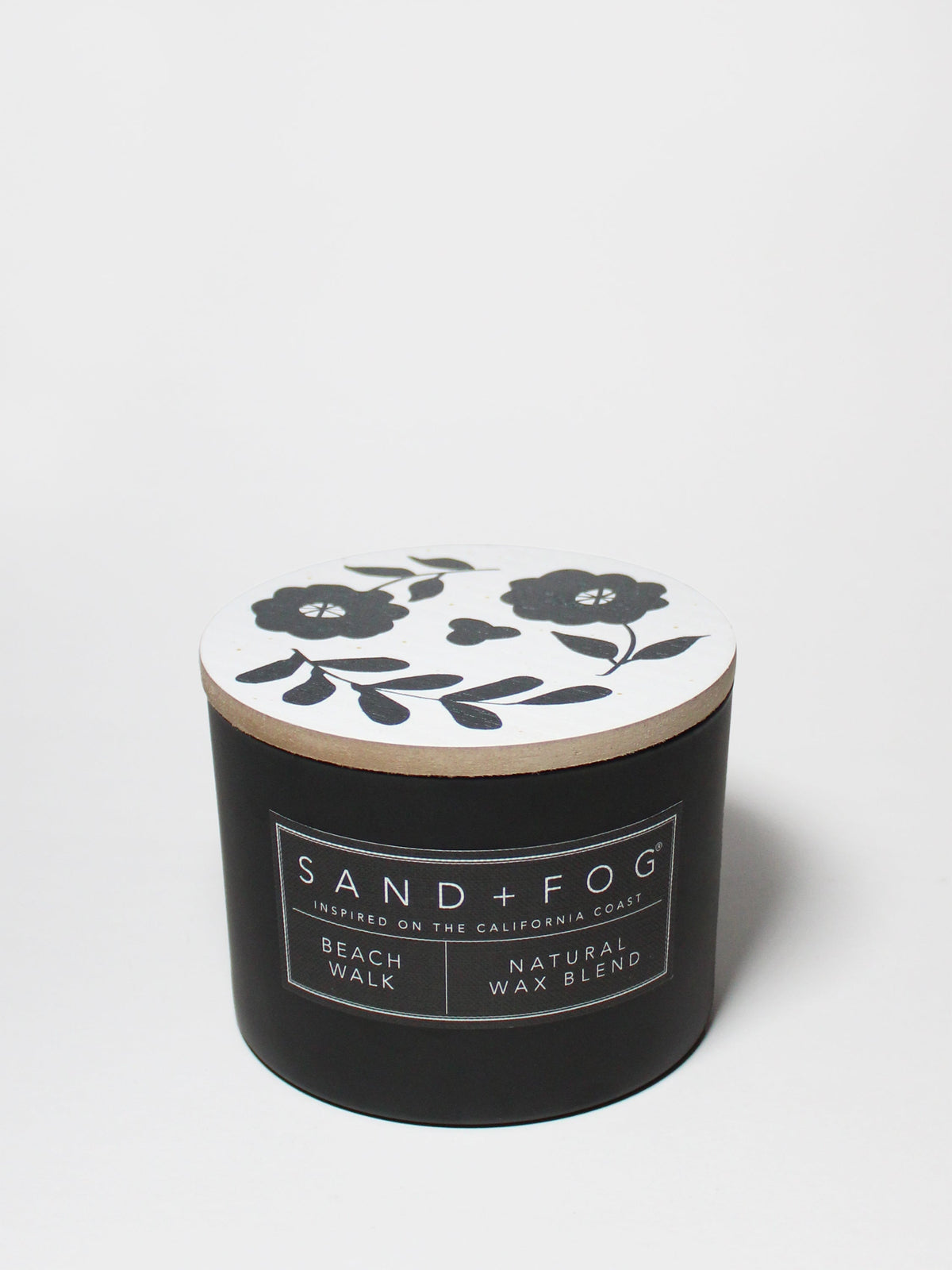 Fragrant Beach Walk 12 oz scented candle